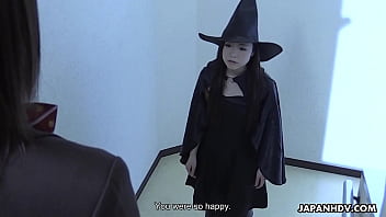 Miharu Kai Jepang Menggoda Dengan Para Perawat Seksi Di Bangsal Sihir Hitam Rumah Sakit Lokal Yang Penuh Gairah.