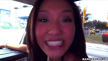 Alina Li Mendambakan Nafsu Liar Dan Siap Menerima Gairah Yang Membara