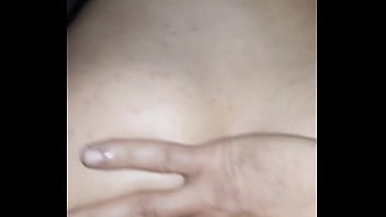 Gadis Beurette Digoyang Sampai Lepas Kontrol