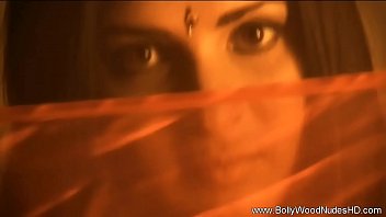 Gairah Membara Dari India Yang Menggoda