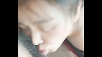 Kaki Mulusku Diborgol, Mulutku Mengisap Penis Dan Kaki Tuan Sampai Basah