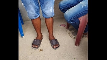 Aku Mengundang Si Pirang Cantik Ke Rumahku Untuk Makan Malam Sebelum Kami Bercinta.