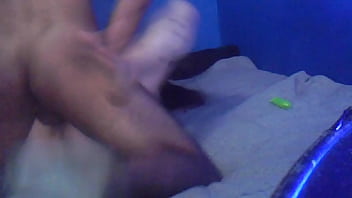 Jilat Celah Istriku Yang Nakal