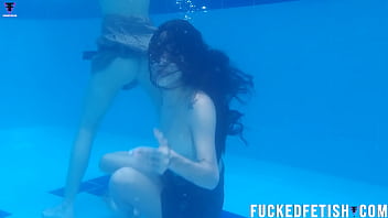 Pasangan Panas Yessica Bunny Dan Helen Star Yang Menggoda Dan Penuh Gairah