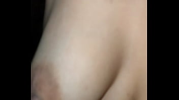 Gadis Seksi Dari Timur Yang Menggoda