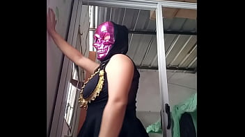 Gadis Tiri Jalang Menggoda Dengan Topeng Seksi Dan Tarian Arab Telanjang, Bokep Hot Brunette Buatan Rumahan