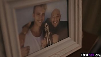 Dustin Daring Ngentot Memek Milf Sampai Tembus Ke Rahim!