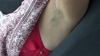 Turis Horny Menggoda Milf Turki Dengan Ketiak Berbulu Di Izmir.