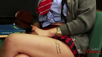 Guru India Diminta Murid Perempuan Untuk Memperlihatkan Kontolnya