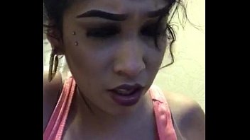 Ratu Lexxina, Mami Salvador Yang Menggoda, Live Show Panas Tanpa Judul