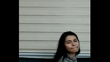 Gadis India Yang Menggoda Dengan Lekuk Tubuh Memikat