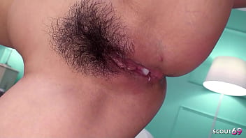 Adik Tiriku Dari Jepang Dihajar Ganas Oleh Teman Sekelasnya, Kontolnya Menyemburkan Sperma Kental Ke Dalam Memeknya Yang Basah