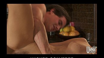 Ibu Tiri Seksi India Summer Ngentot Dua Teman Anaknya Barengan