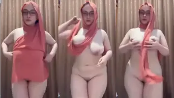 Guru Salsa Genit Ngesek Di Kamar Pribadi