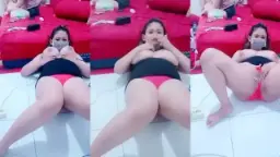 Live Crot Di Depan Kamu, Toket Gede Montokku Menggoda