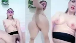 Mangga Varien Bergoyang Telanjang Ranum Menggoda