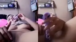 Ukhti Cantik Yang Ketagihan Mengocok Memeknya