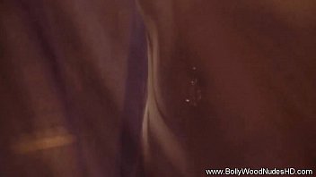 Ratu Tari Bollywood India Yang Menggoda