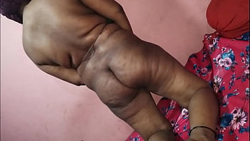 Istri Seksi Yang Sudah Menikah Mengajari Adik Ipar Remajanya “cara Bercinta”