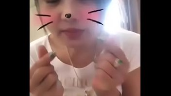 Cô Gái Xinh đẹp Thả Rông Vòng 1 Trên Live Bigo