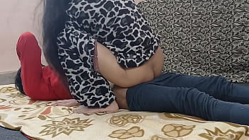 Bibi Kurus Digoyang Kontol Besar Dengan Suara Hindi Yang Jelas