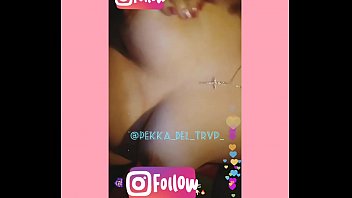 Mamerkan Payudara Di Live Instagram