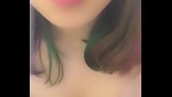 【深夜热辣】清纯软萌主播私密直播全记录，湿身诱惑等你解锁！