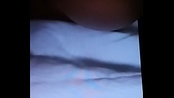 Nyonya Arab Di Dubai Buka Baju, Perlihatkan Payudara Pada Pemuda India