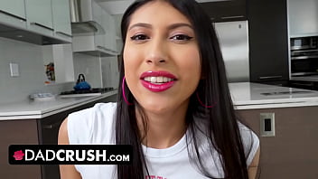 Melupakan Mantan Dengan Isi Kontol Ayah Tiriku Di Celahku Yang Tersedu