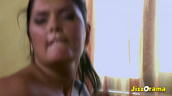 Jizzorama – 2 Adik Tiri Nakal Menggila, Lubang Pantat Terbuka Lebar Ditusuk Satu Kontol Beruntung