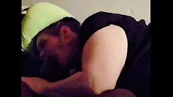 Anak Berprestasi Unggul Memuaskan Hasrat Ibu Tirinya Dengan Keahlian Mulutnya