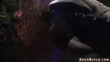 Istri Arab Bergilir Digoyang Di Rumah Yang Bukan Miliknya