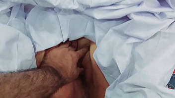 Gadis Sekolah Pakistan Digerogoti Ayah Tiri Dengan Audio Hindi Yang Jelas