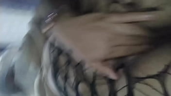 Ibu Rumah Tangga Arab Muslim Berhijab Mengocok Memek Basah Sampai Muncrat Di Depan Webcam