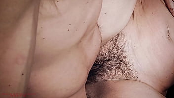 Ibu Tiri Suka Ngeseks Menggoda Pacar Anaknya Di Ranjang – Ejakulasi Dalam, Video Penuh Aksi