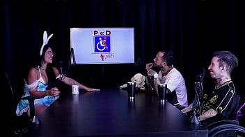 Tifany Rocha: Dari Video Call Di Reality Show Hingga Ibunya Yang Nakal, Bayar Mahal Demi Syuting