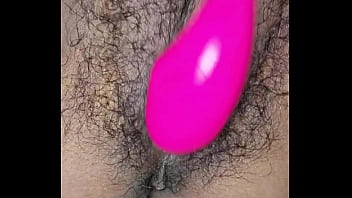 Bhabhi India Berbulu Lebat Memasukkan Dildo Dengan Nafsu Membara