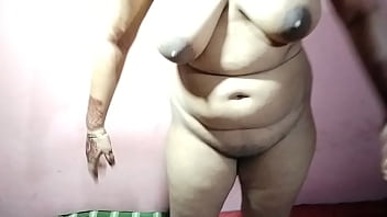 Wanita India Bhabhi Menggila Di Atas Ranjang