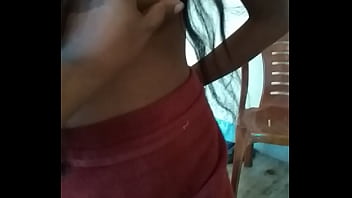 Gadis Seksi Desi 15 Tahun Menggoda Di Resort