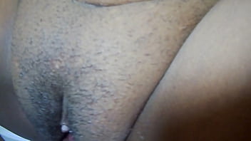 Muncrat Di Atas Memek