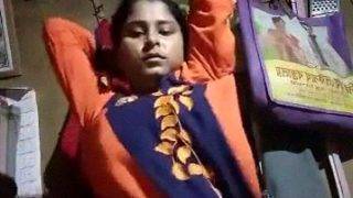 Fathima Telanjang Menggoda Dengan Sensual