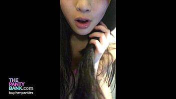 Gadis Asia Mungil Yang Manis Suka Memuaskan Dirinya Dengan Jari Hingga Klimaks | Celana Dalam Bekas – The Panty Bank