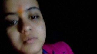 Gadis Bhojpuri Paling Genit Main Jari Dengan Ujung Kuku Henna Yang Menggoda