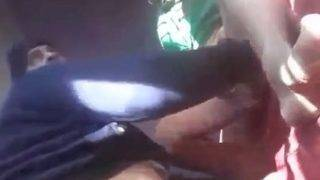 Menggali Dan Mengebor Lubang Basah Teman Desi Yang Panas