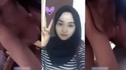 Pembebasan Berahi Gadis Berjilbab Dengan Payudara Montok
