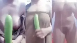 Sinta Bugil Menggoyang Tubuh Di Siaran Langsung