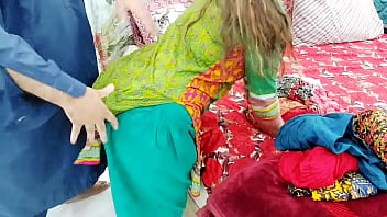 Gadis Pakistan Hamil Dan Diperah Susunya Oleh Teman Anak Tirinya Dengan Audio Hindi Yang Jelas