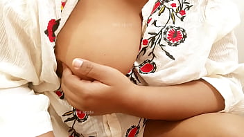 Gadis Kampus India Yang Panas Dan Menggoda