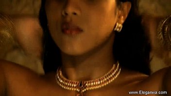 Gadis India Seksi Yang Bikin Kita Bergairah