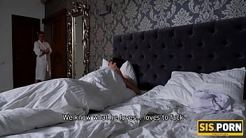 Malam Yang Panas, Adik Tiri Tak Tahan Godaan Dan Melayani Nafsu Di Meja Makan Sebelum Berlanjut Ke Ranjang.